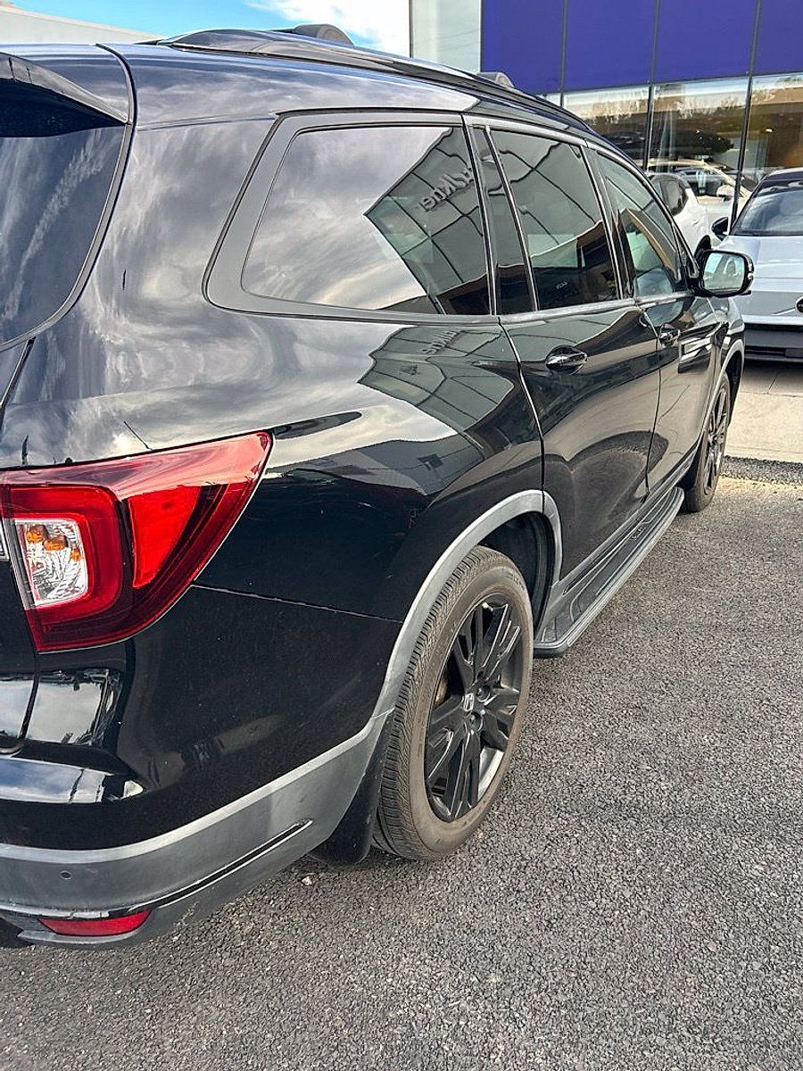 Used 2021 Honda Pilot Black Edition image 12