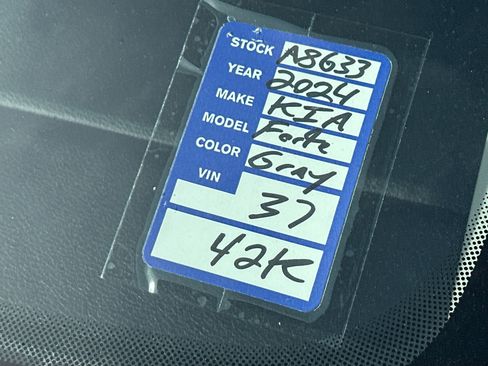 Used 2024 Kia Forte LXS image 25