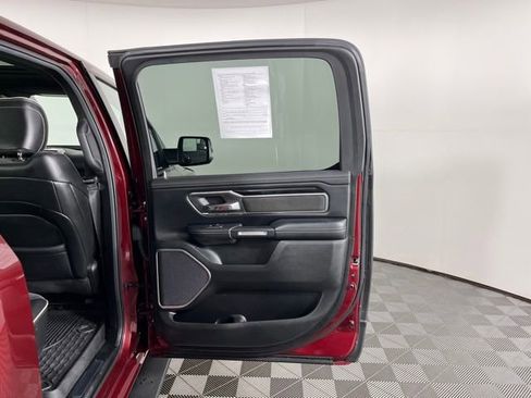 Used 2019 RAM 1500 Laramie AWD/4WD image 43