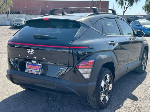 Used 2025 Hyundai Kona SEL image 5
