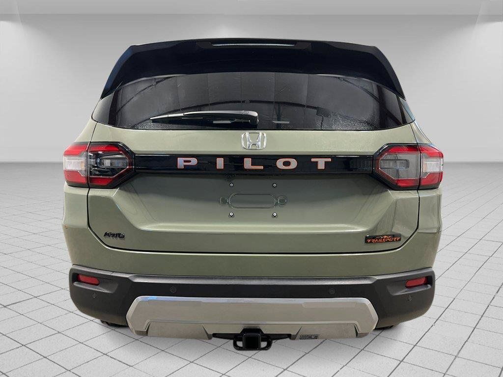 New 2026 Honda Pilot TrailSport image 4