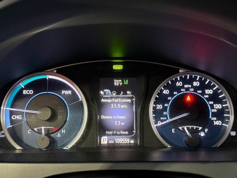 Used 2016 Toyota Camry XLE w/ Moonroof Package FWD image 34