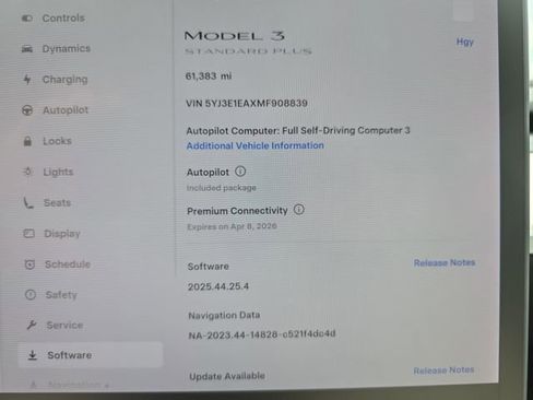 Used 2021 Tesla Model 3 Standard Range Plus image 22