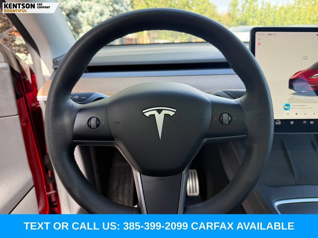 Used 2022 Tesla Model Y Performance AWD/4WD image 14