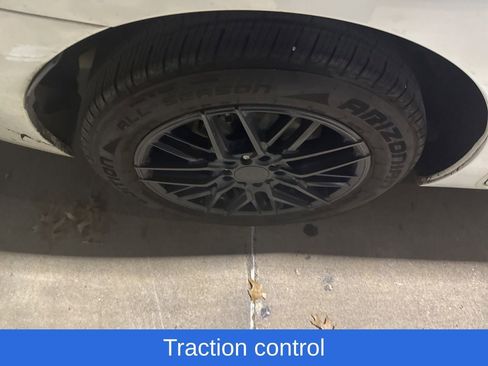 Used 2016 Toyota Corolla LE image 5