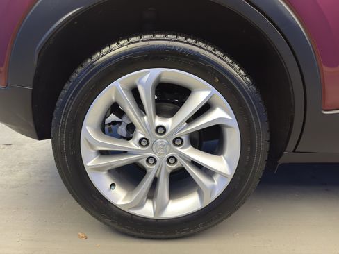 Used 2023 Buick Encore GX Preferred image 9