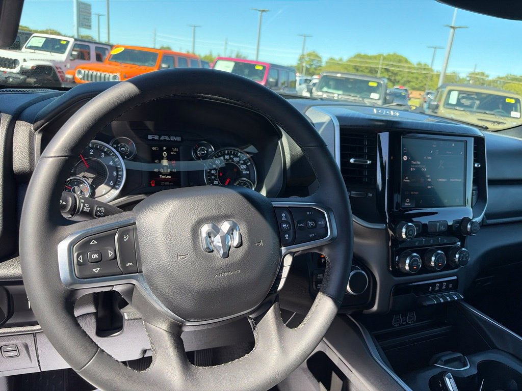 Used 2025 RAM 1500 Big Horn AWD/4WD image 14