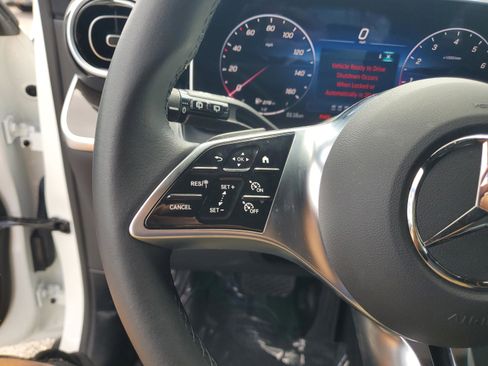 Certified 2025 Mercedes-Benz GLC 300 image 31