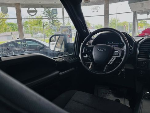 Used 2020 Ford F150 XLT w/ Equipment Group 302A Luxury AWD/4WD image 39