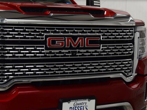 Used 2022 GMC Sierra 2500 Denali w/ Denali Ultimate Package AWD/4WD image 9