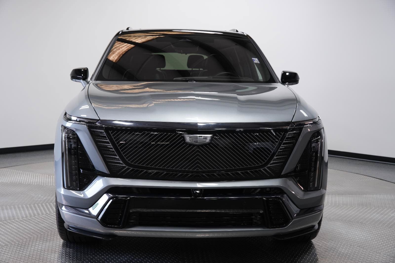 Used 2026 Cadillac Vistiq Platinum w/ LPO, Floor Liner Package AWD/4WD image 2