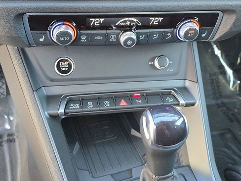 Certified 2025 Audi Q3 2.0T Premium w/ Convenience Package image 27