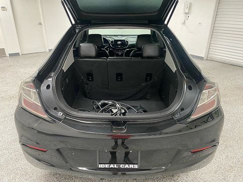 Used 2018 Chevrolet Volt Premier w/ Driver Confidence Package image 13