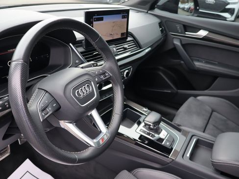 Used 2022 Audi SQ5 Premium Plus image 9