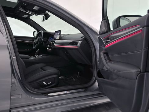 Used 2023 BMW 540i xDrive w/ M Sport Package image 24