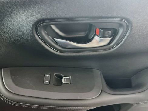 Used 2025 Honda HR-V EX-L image 32