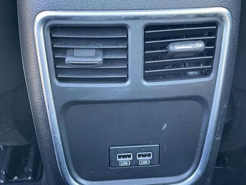 Used 2022 Dodge Charger SXT RWD image 12
