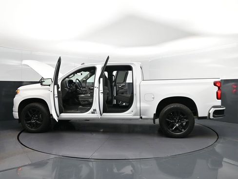 Used 2023 Chevrolet Silverado 1500 RST AWD/4WD image 40