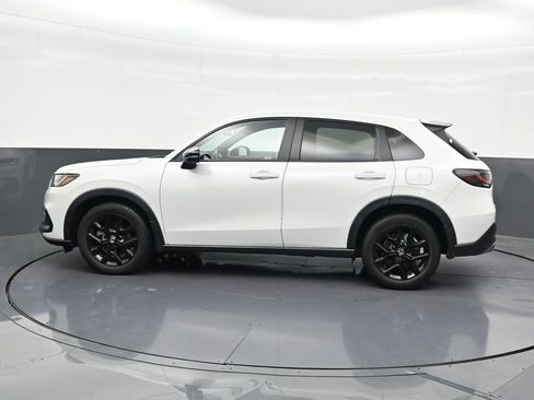 Used 2024 Honda HR-V Sport image 2