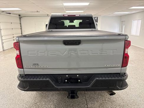 Used 2024 Chevrolet Silverado 2500 Custom w/ Custom Value Package image 30