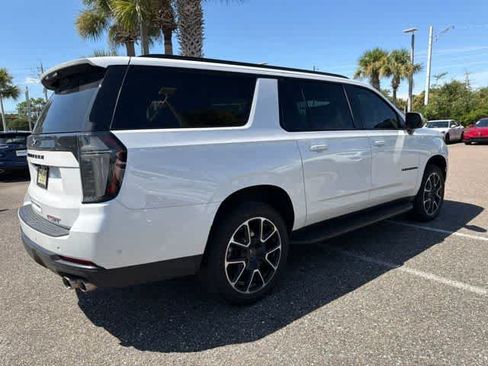 Used 2025 Chevrolet Suburban RST w/ RST Capability Package AWD/4WD image 8