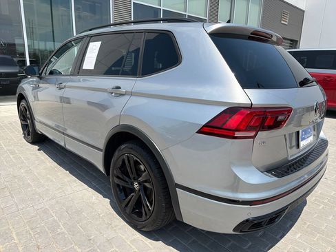 Certified 2024 Volkswagen Tiguan SE R-Line AWD/4WD image 5