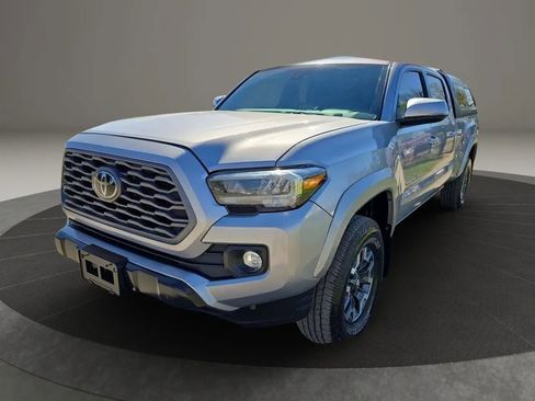 Used 2021 Toyota Tacoma TRD Off-Road w/ TRD Premium Off Road Package AWD/4WD image 1
