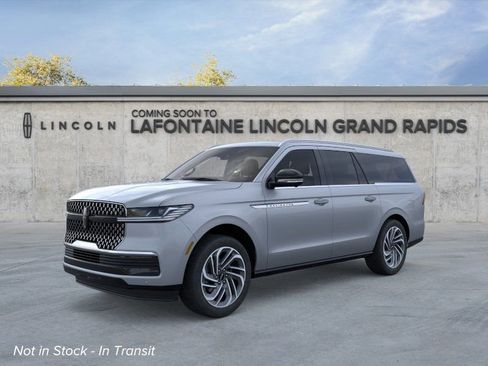 New 2026 Lincoln Navigator L Reserve AWD/4WD image 1