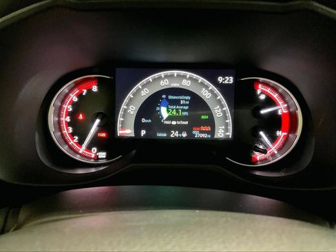 Used 2023 Toyota RAV4 XLE Premium image 25