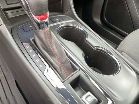 Used 2023 Chevrolet Equinox RS image 16