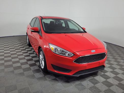 Used 2016 Ford Focus SE FWD image 13