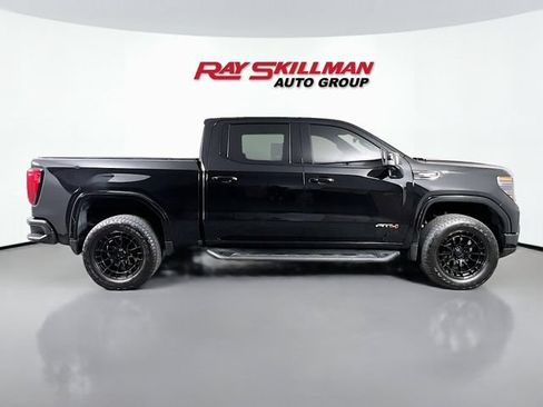 Used 2025 GMC Sierra 1500 AT4 w/ AT4 Premium Package AWD/4WD image 8