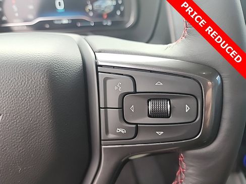 Used 2022 Chevrolet Suburban RST w/ Sport Performance Package image 13