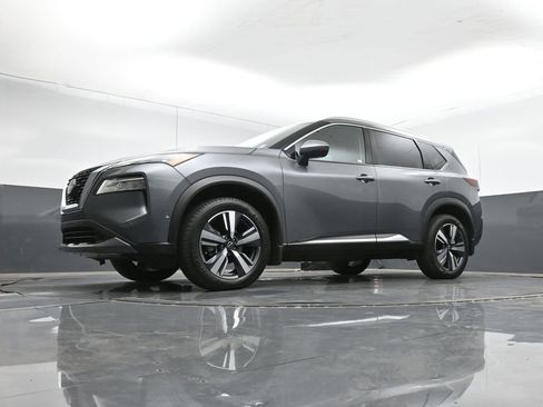 Used 2023 Nissan Rogue SL w/ SL Premium Package image 42