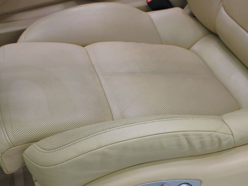 Used 2012 Porsche Cayenne image 36