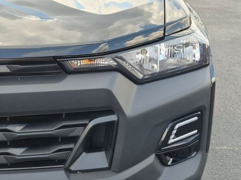 Used 2026 Chevrolet Colorado W/T w/ WT Custom Package RWD image 9