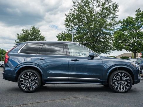 New 2026 Volvo XC90 T8 Ultra w/ Protection Package Premier AWD/4WD image 4