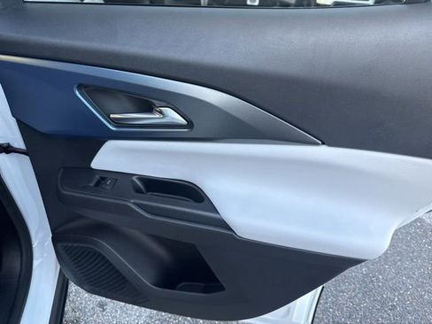 New 2026 Chevrolet Equinox EV LT w/ Convenience Package II image 25