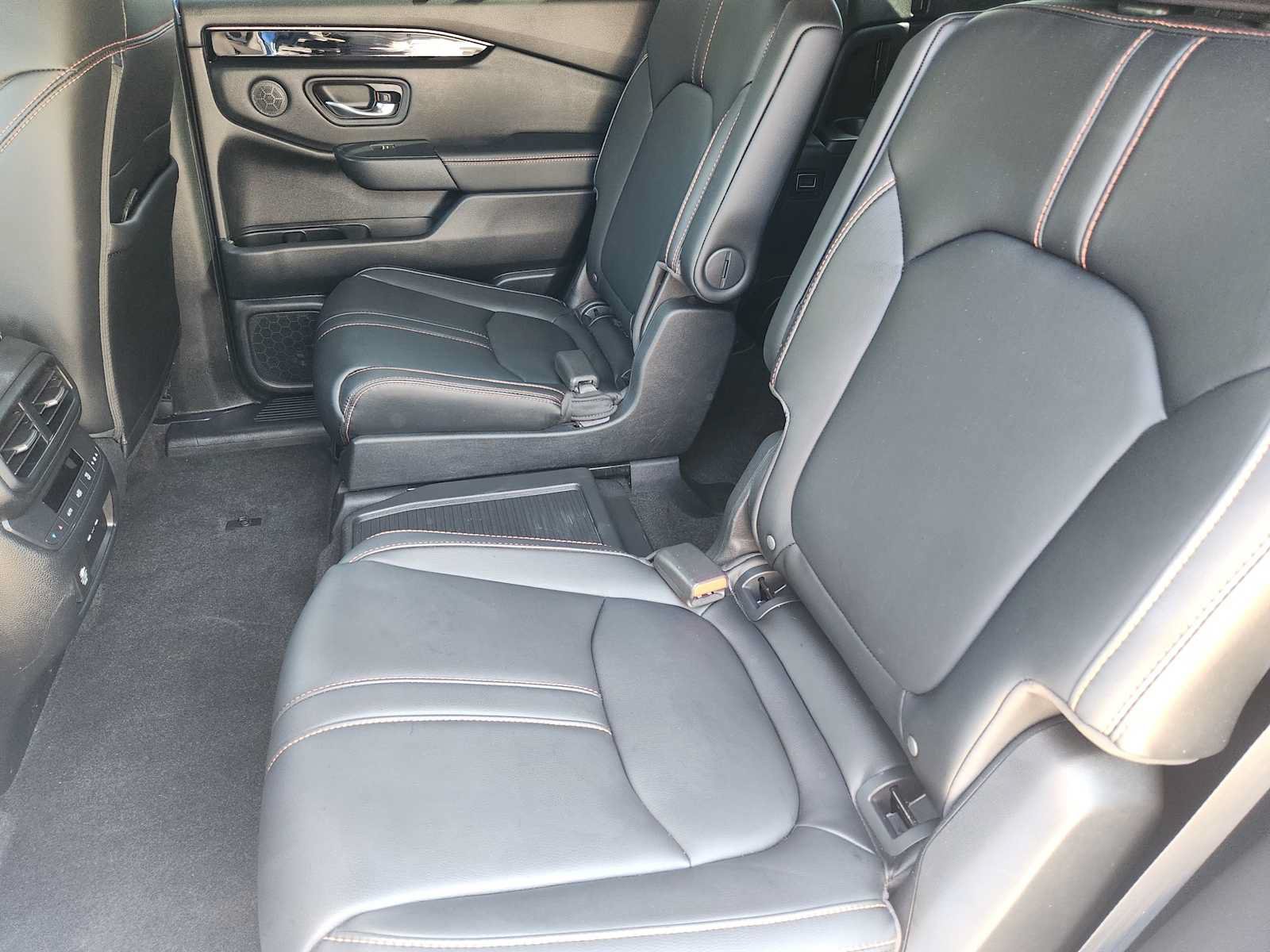 Used 2024 Honda Pilot TrailSport image 30