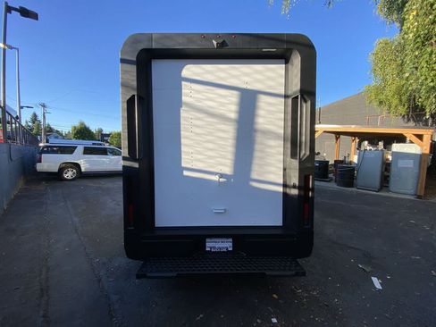 Used 2024 Chevrolet Brightdrop 600 w/ Commercial Equipment Package AWD/4WD image 5