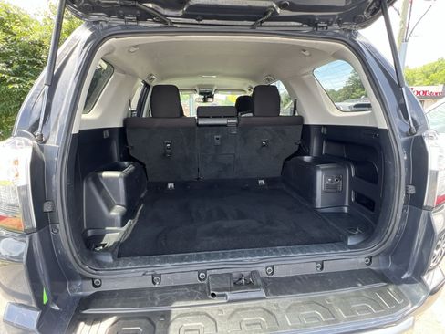 Used 2024 Toyota 4Runner TRD Off-Road AWD/4WD image 28