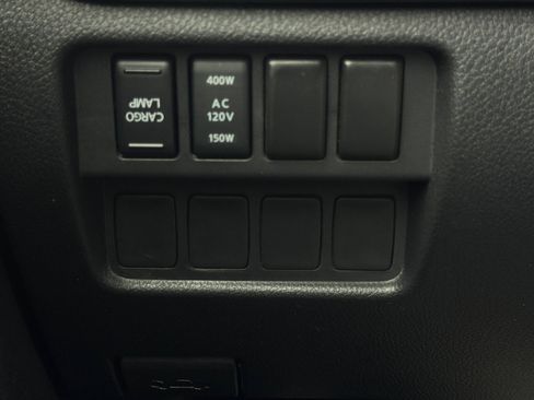 Used 2020 Nissan Titan SV w/ SV Convenience Package image 21