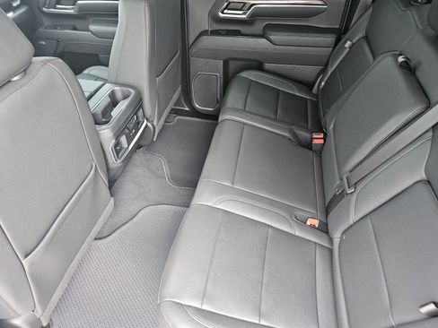 Used 2024 Chevrolet Silverado 2500 LTZ w/ LTZ Convenience Package AWD/4WD image 33
