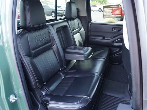 Used 2024 Nissan Frontier SL w/ Technology Package RWD image 10
