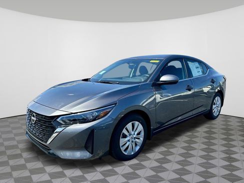 Used 2025 Nissan Sentra S image 15