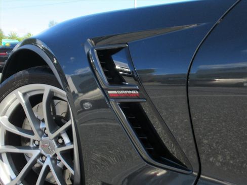 Used 2019 Chevrolet Corvette Grand Sport image 9