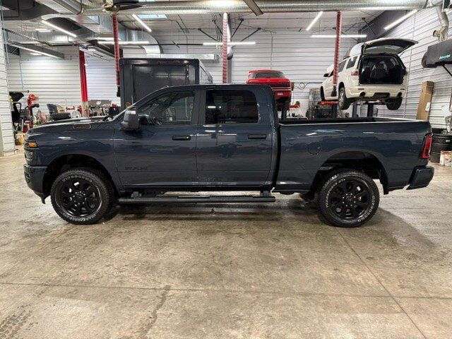 Used 2025 RAM 2500 Big Horn AWD/4WD image 32