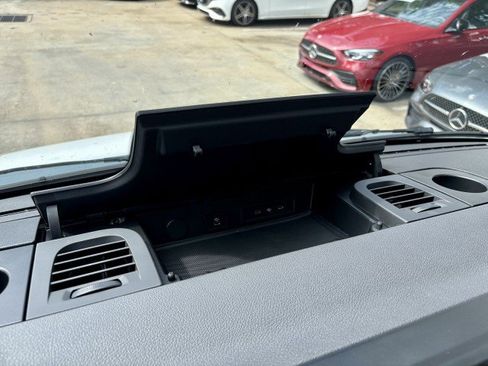 New 2026 Mercedes-Benz Sprinter 2500 image 18