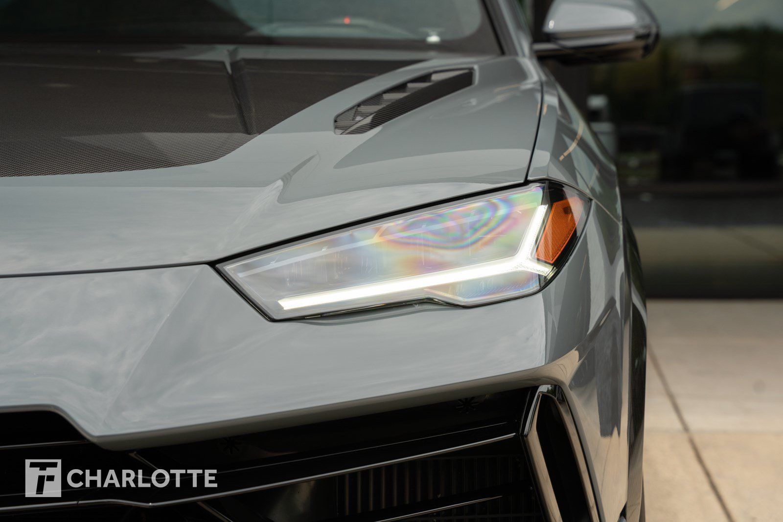 Used 2023 Lamborghini Urus Performante AWD/4WD image 7
