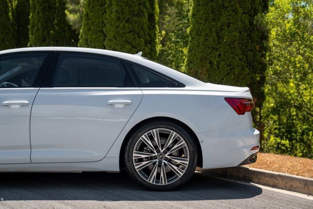 Used 2023 Audi A6 Premium Plus w/ Premium Plus Package AWD/4WD image 11